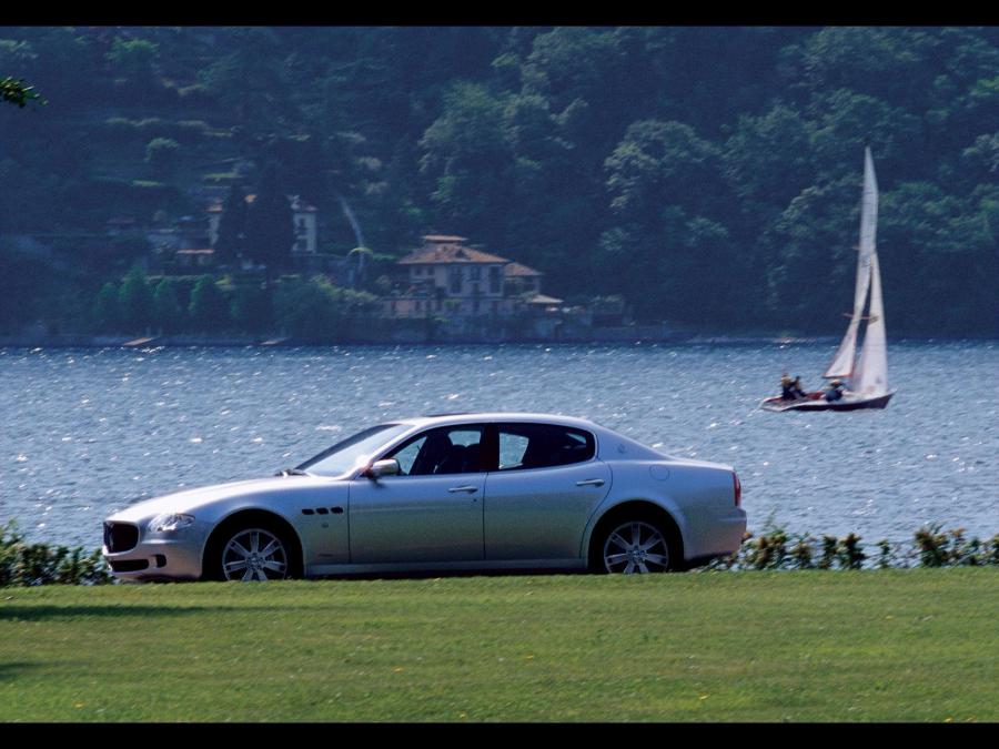  Maserati Quattroporte Sport GT 2005 года  (фото 11 из 24)